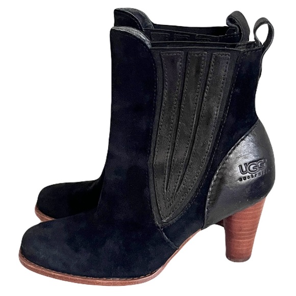 UGG Shoes - Ugg Black Suede and Leather Stacked Heel Sherpa Lined Chelsea Boots, Size 6
